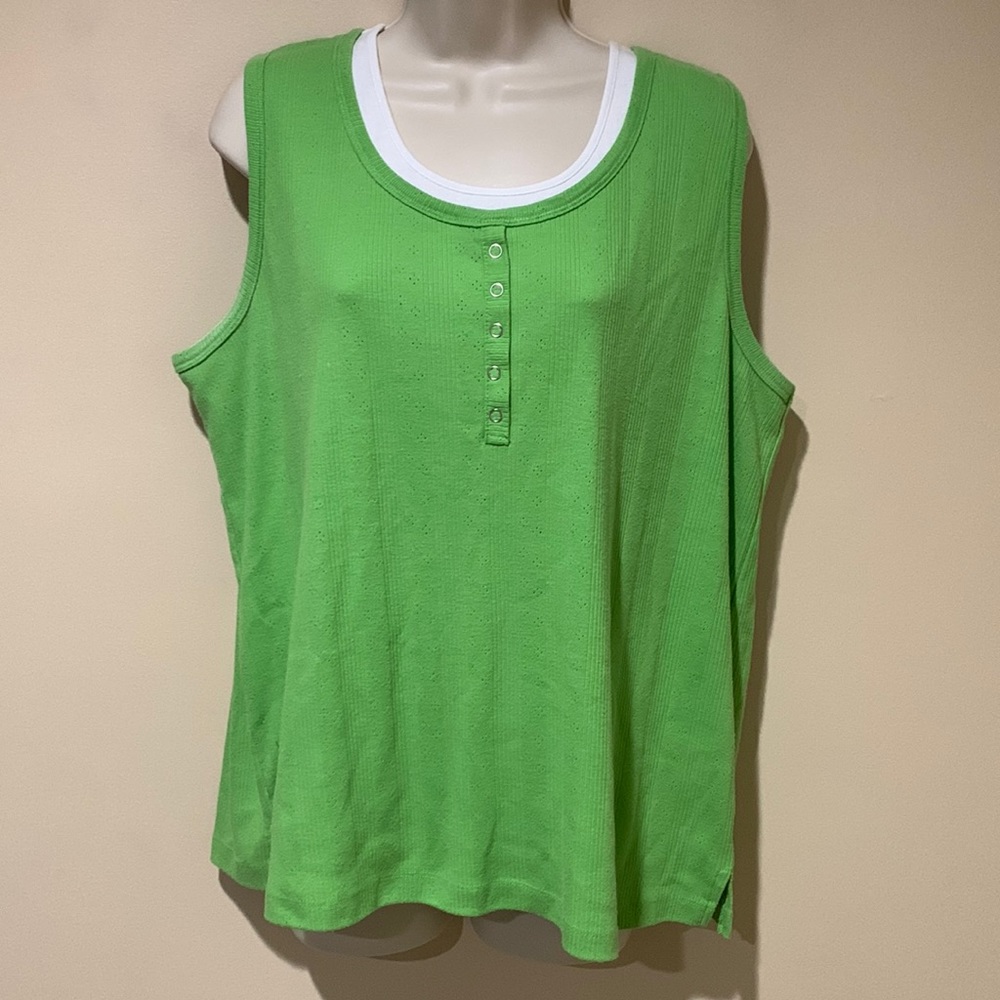 Bobbie Brooks top